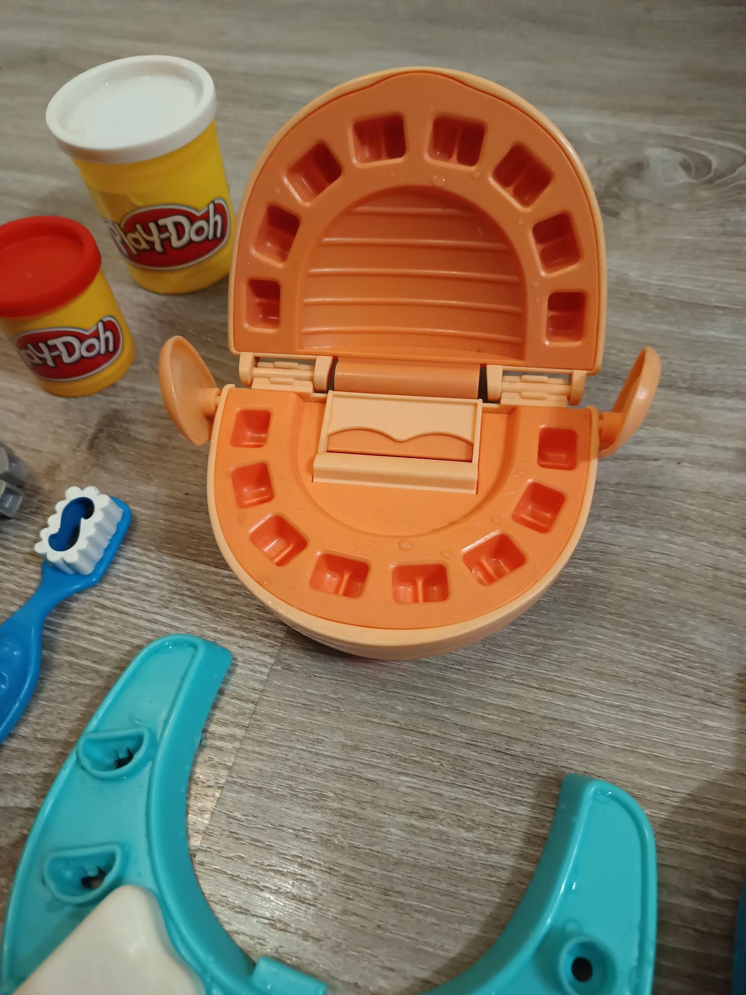 Play-Doh Зъболекар Игра