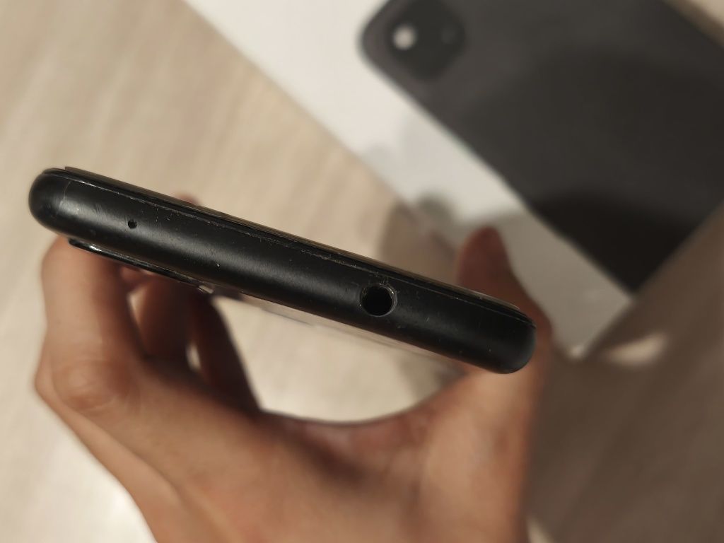 Google pixel 4a • 6/128gb