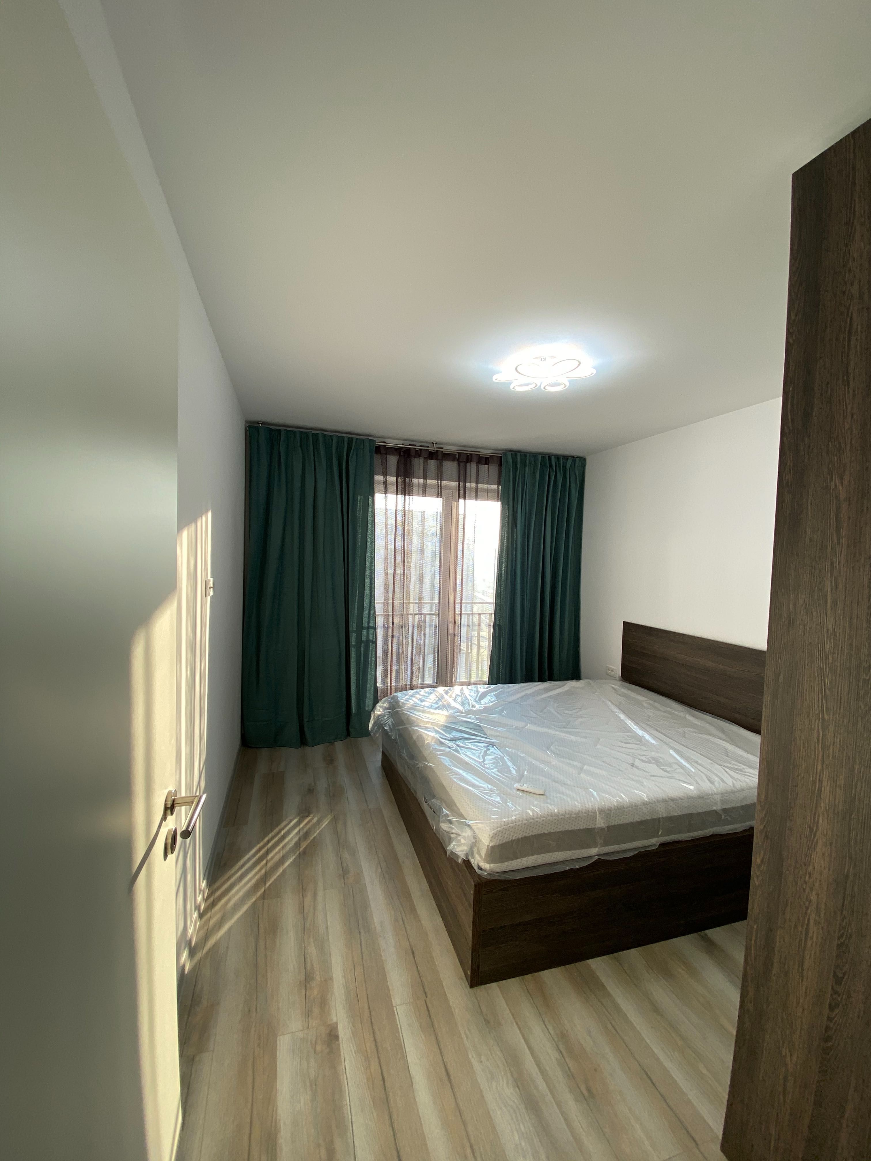 Cazare apartament cu 2 camere in regim hotelier in  Coresi Avantgarden