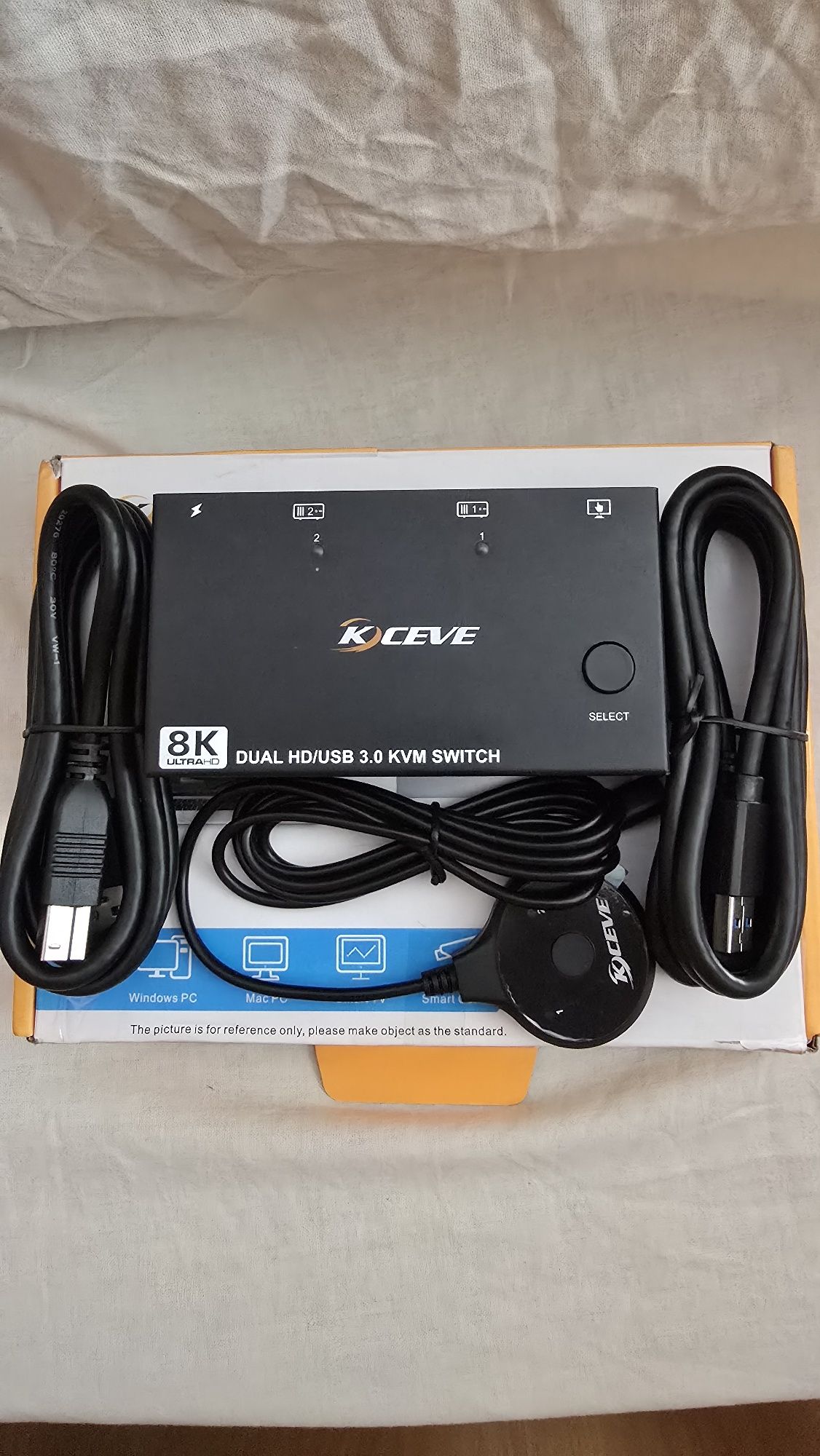 Продавам USB 3,0 displyport KVW превключвател, 3 компютъра и 2 монитор
