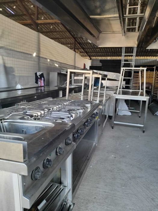 Vand set de bucatarie capacitate mare, profesional,aparate,Oradea