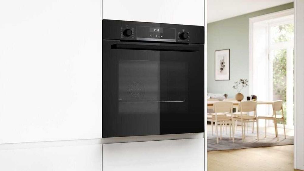 Фурна за вграждане BOSCH HBG537BB3