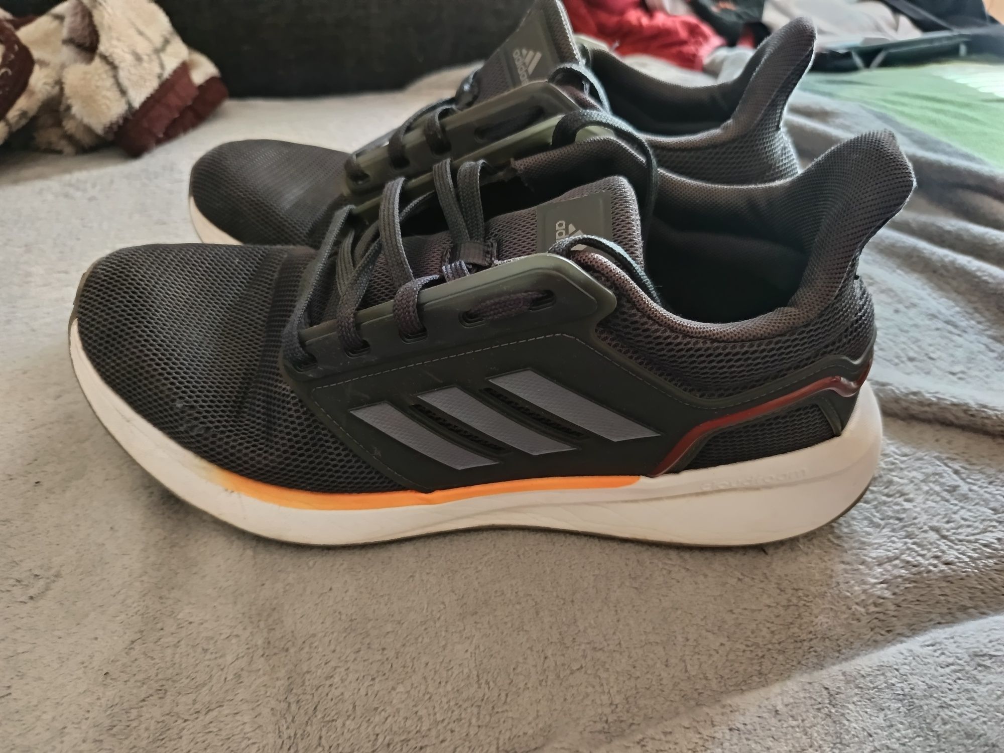 Маратонки  adidas