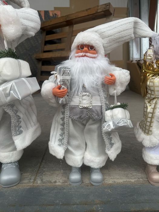 Декоративни фигури дядо Коледа