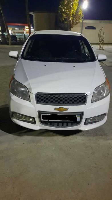 срочна нексия3  автомат сотилади