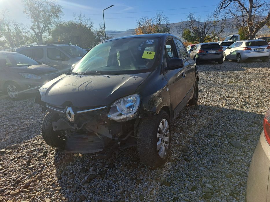 Renault Twingo 1.0 i за части 2021г