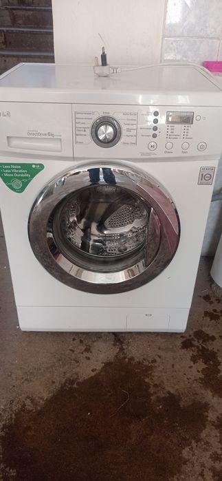 Срочно продаю стиральную машину Lg на 6кг