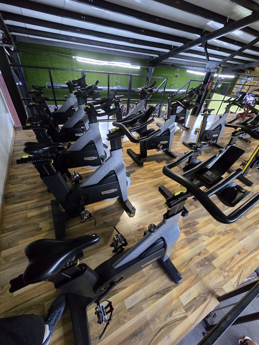 Technogym spining bike рецуклирани колела без забележка техноджим