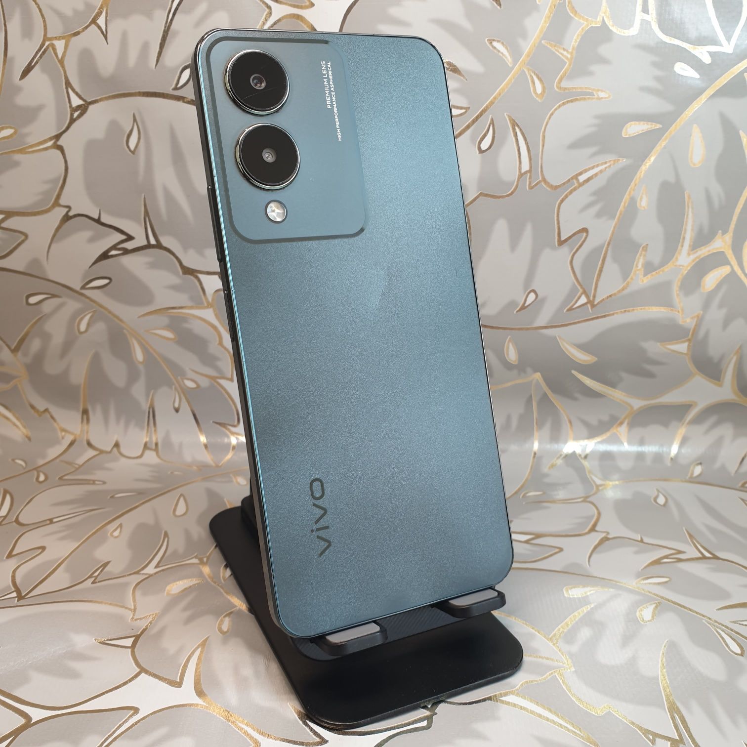 Vivo Y17s srochna sotiladi