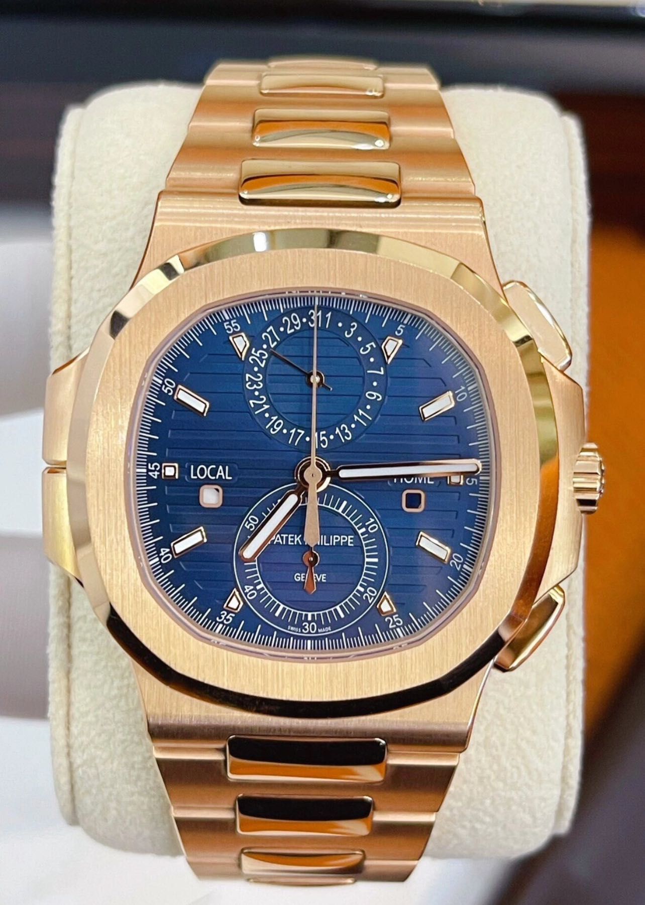 Patek Philippe Nautilus 5990/1R-001