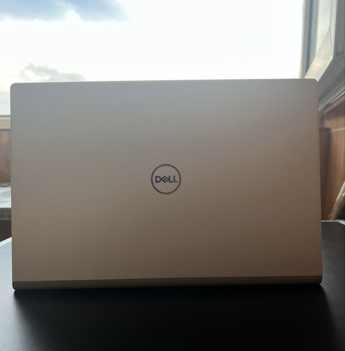 Laptop Dell Ryzen 5 | Geantă + Cooler CADOU  | Super ofertă