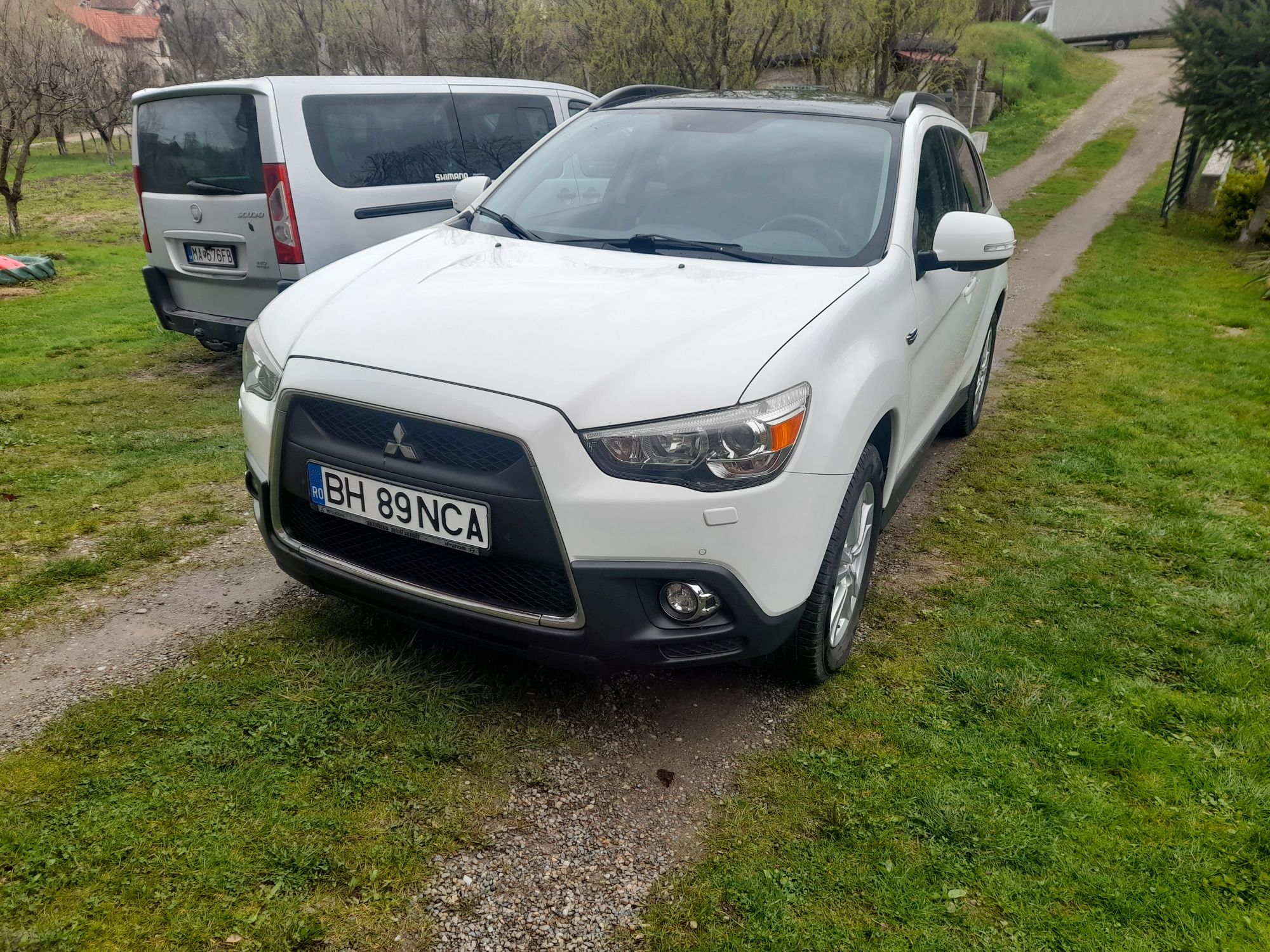 Vand masina mitsubishi asx