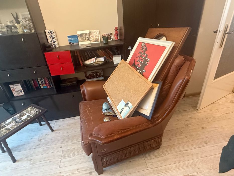 Фотьйол кожа и дърво / ратан