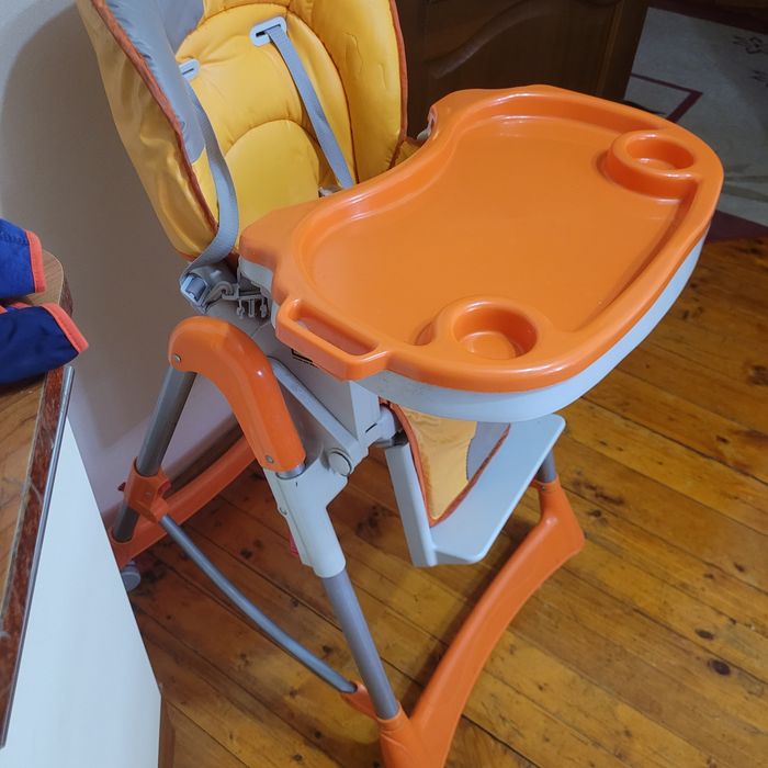 Стульчик для кормлении
