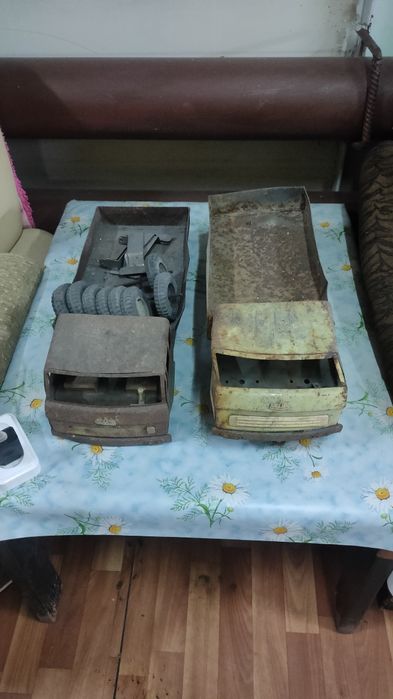 Игрушка машинка МАЗ железная