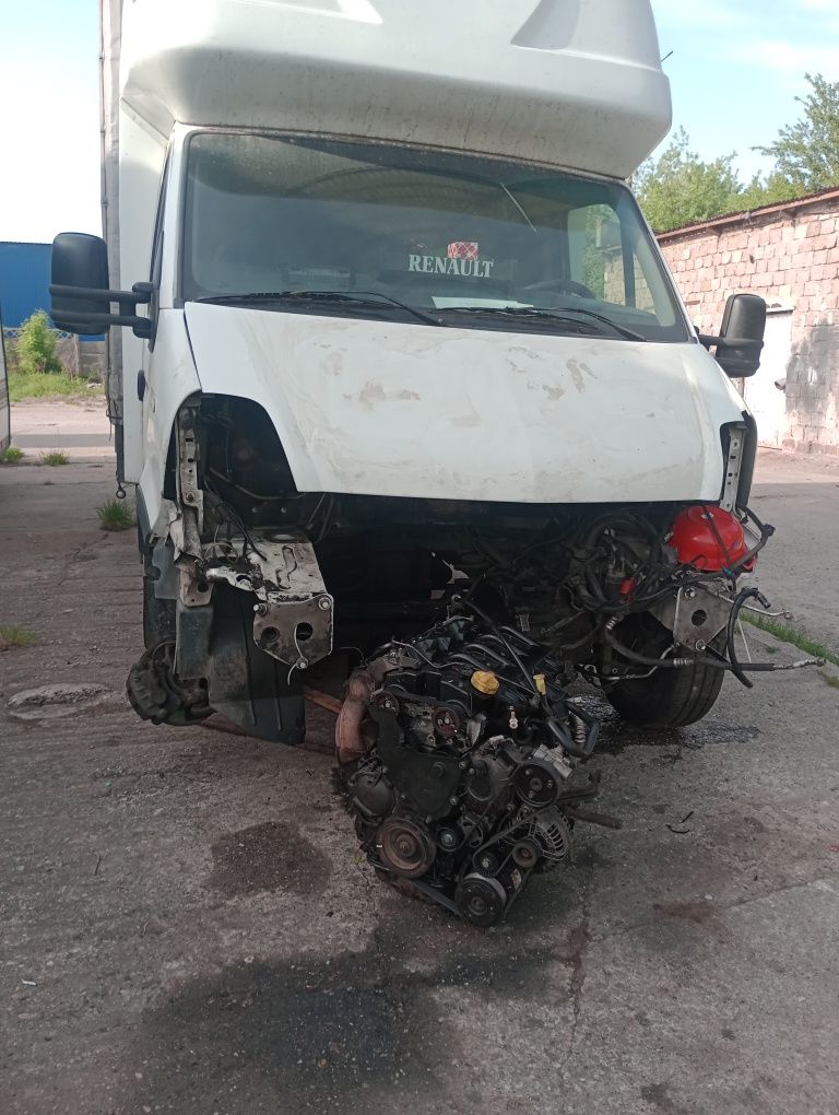 Tinichigerie auto  mecanica. retusuri vopsitorie