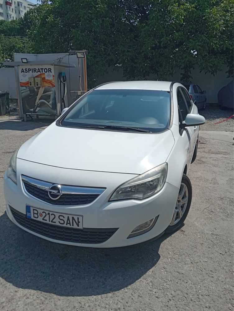 Opel Astra J, 2012, 1,7tdi , 110 cp