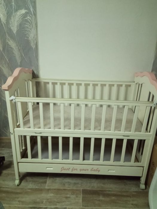 детская кровать за 12000 тг . есть торг