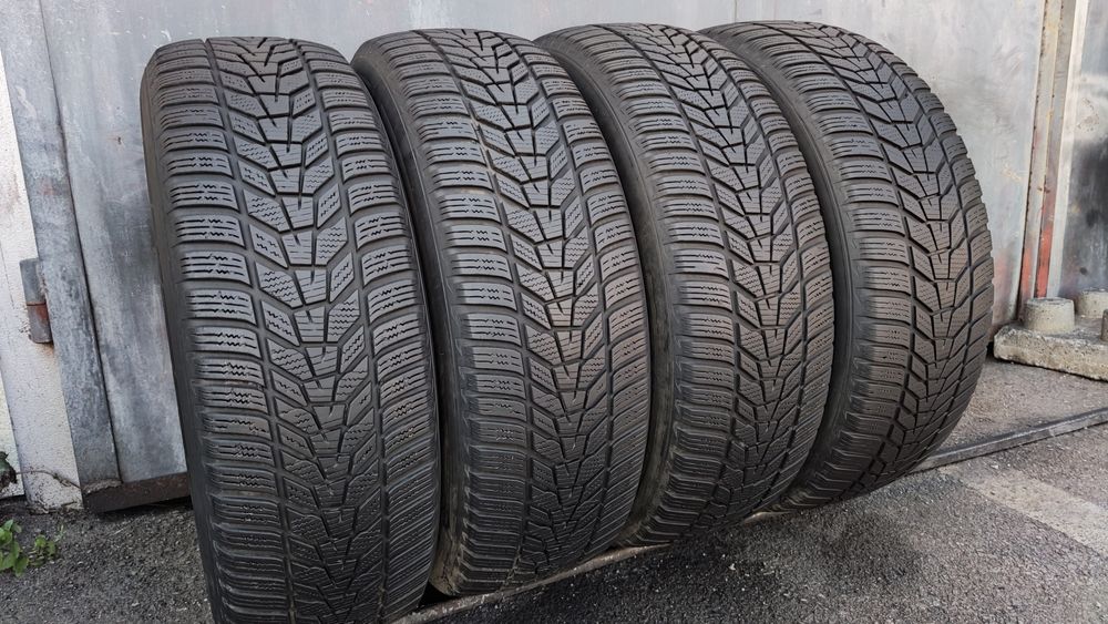 4бр зимни гуми 225/65/17 Hankook Winter I Cept Evo 3, SUV
dot22
6.5mm