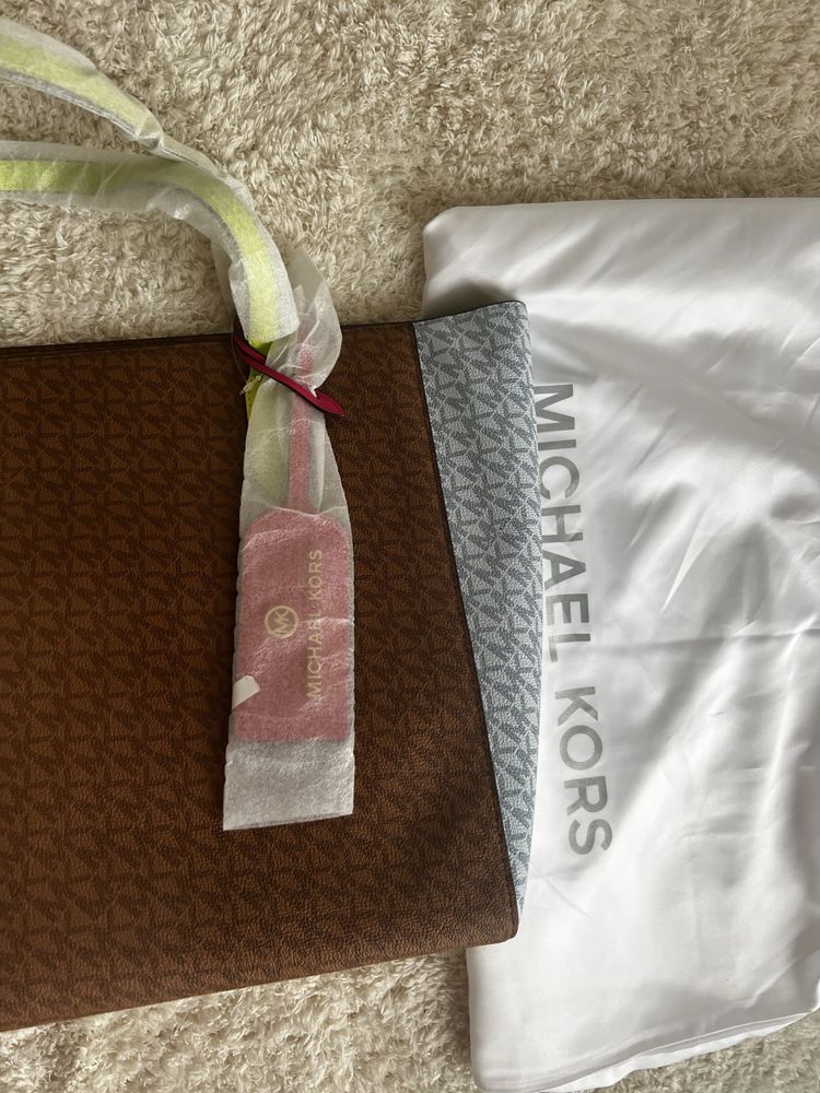 Дамска чанта Michael Kors