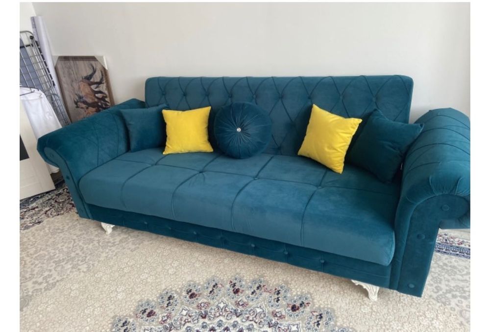 Очень красивый диван