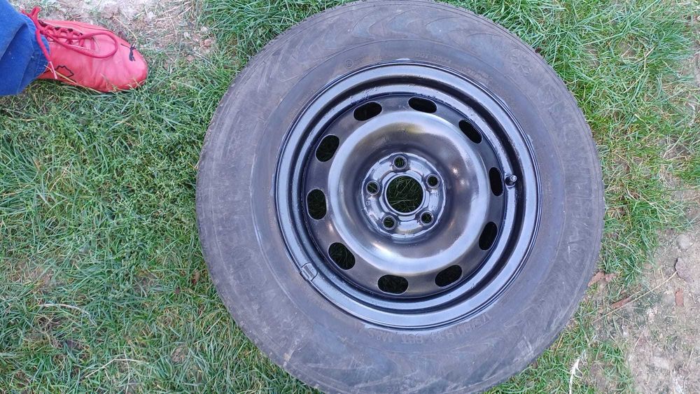 Vand 4 jante r14 de volkswagen golf 4