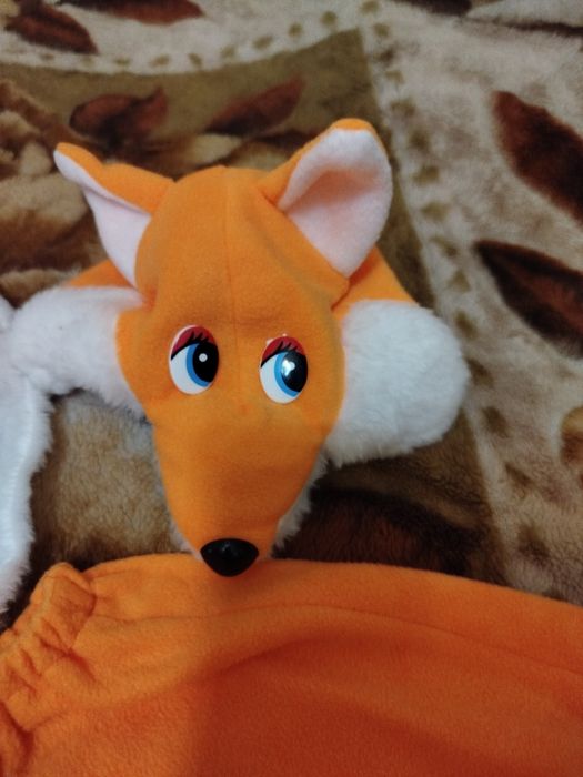 Продам костюм лисички