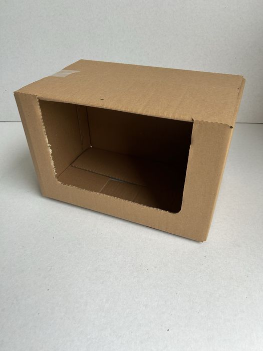 Vand cutii de carton de orice dimensiune