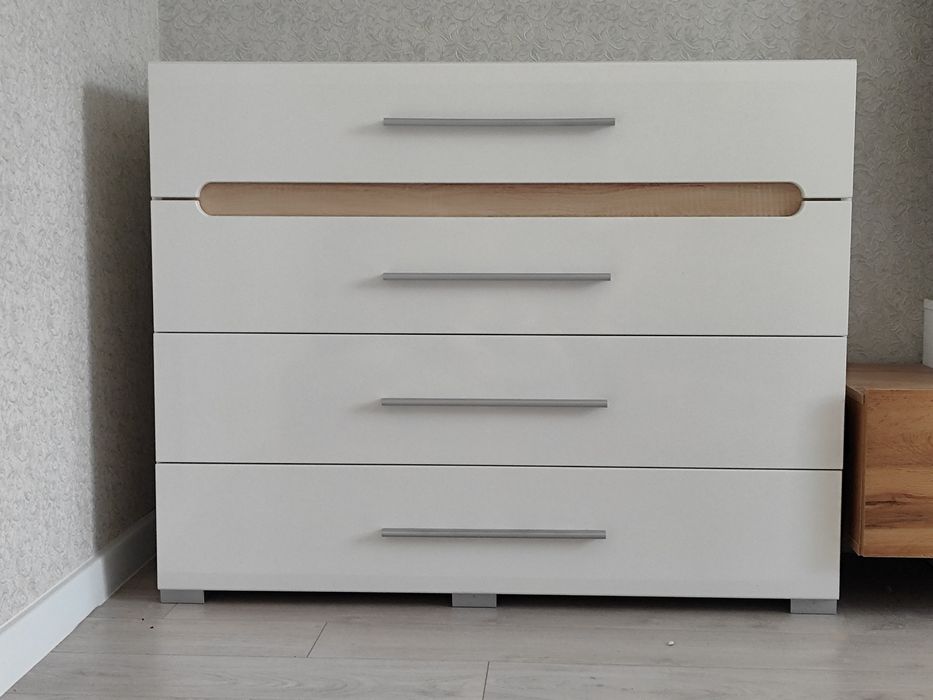 Комод белорусский фабричный СРОЧНО ТОРГ ЕСТЬ!!!