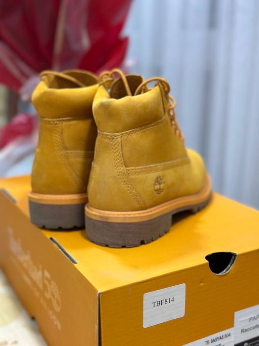 Продаются Ботинки