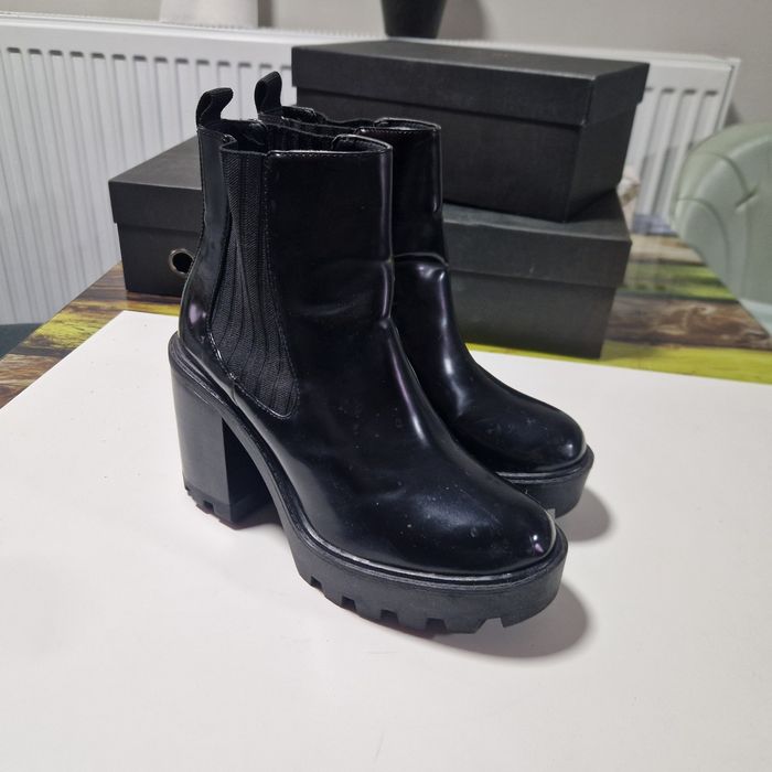 Ghete Zara marimea 38