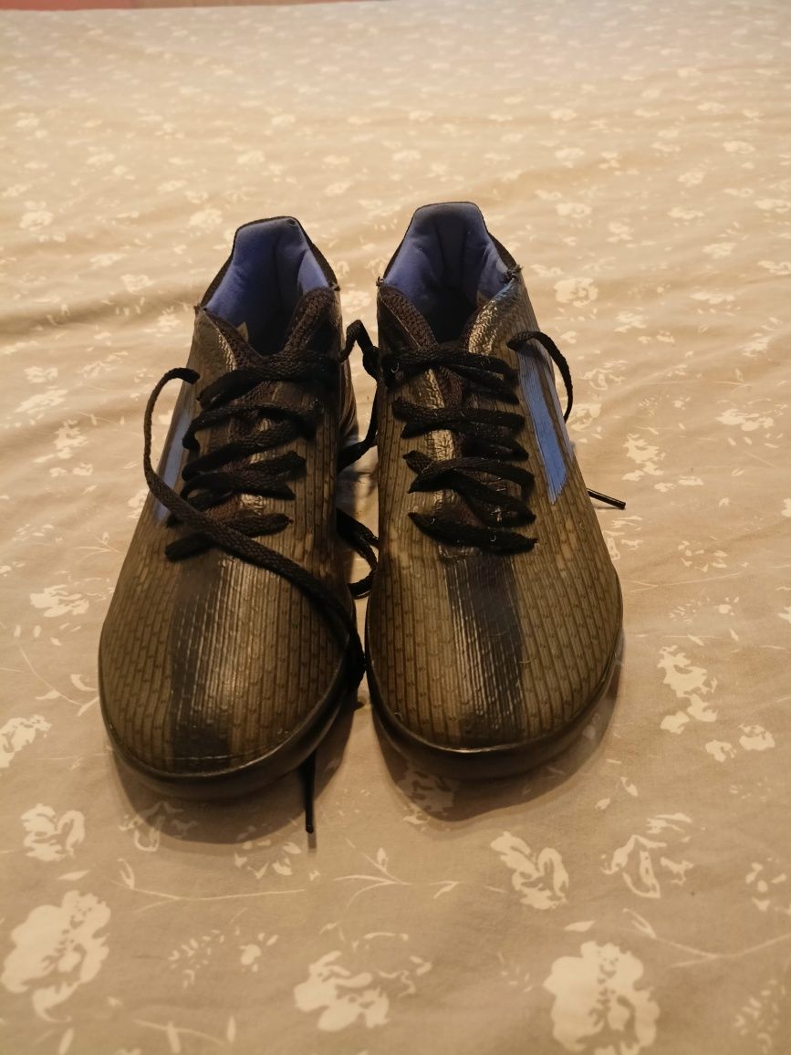 Футболни обувки Adidas X Speedflow.3