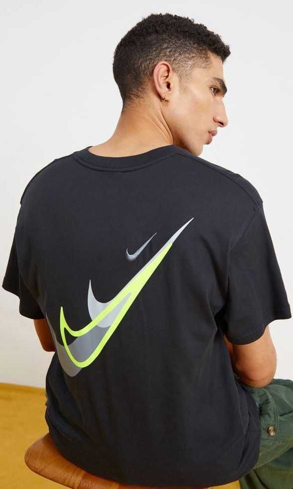 Nike Graffiti Swoosh logo (Oversized) Мъжка тениска / T-shirt