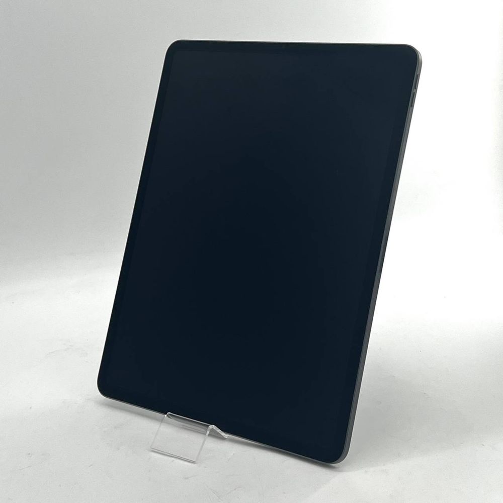 iPad Pro 12,9 128GB Space Gray + Apple Pencil + logitech combo touch