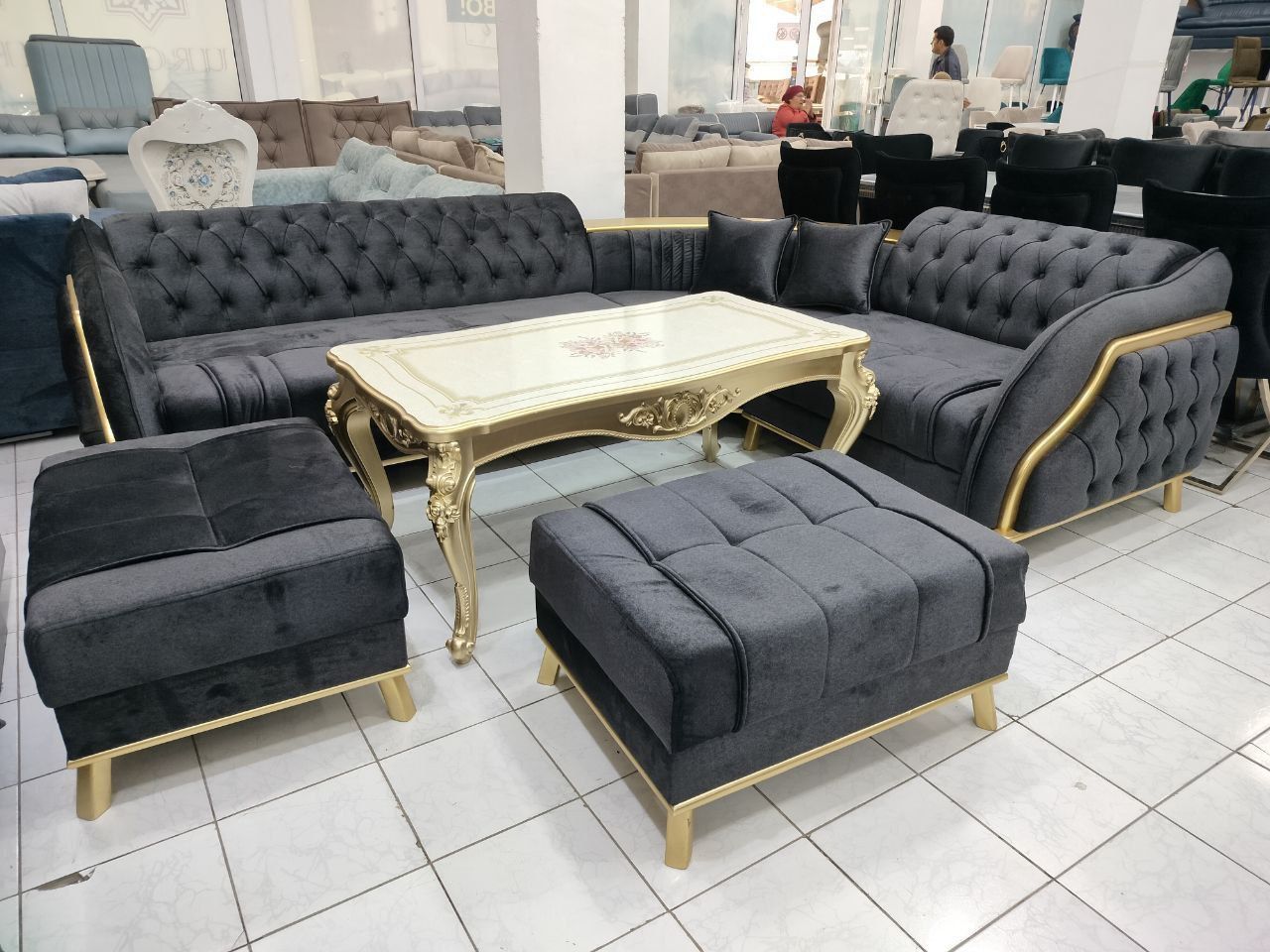 Мебель на заказ дивануголок и в наличии и любой размери