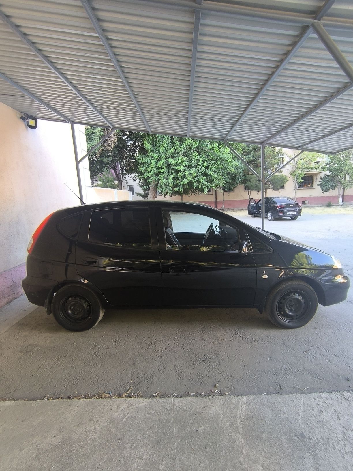 Продоет автомобиль Chevrolet Takuma