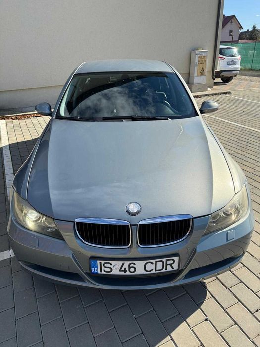 BMW Seria 3 320d e90