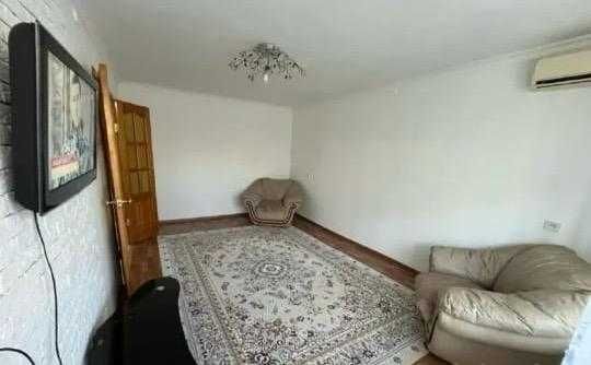 2х ком.кв. Сдам  на долгий срок. 2/9эт. 12 мкр