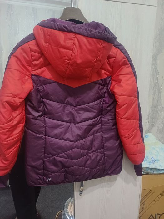 Продаётся спортивный куртка Puma