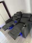 Canapea(PS gaming) cu masaj, reglaj electric, bluetooth, lumini etc