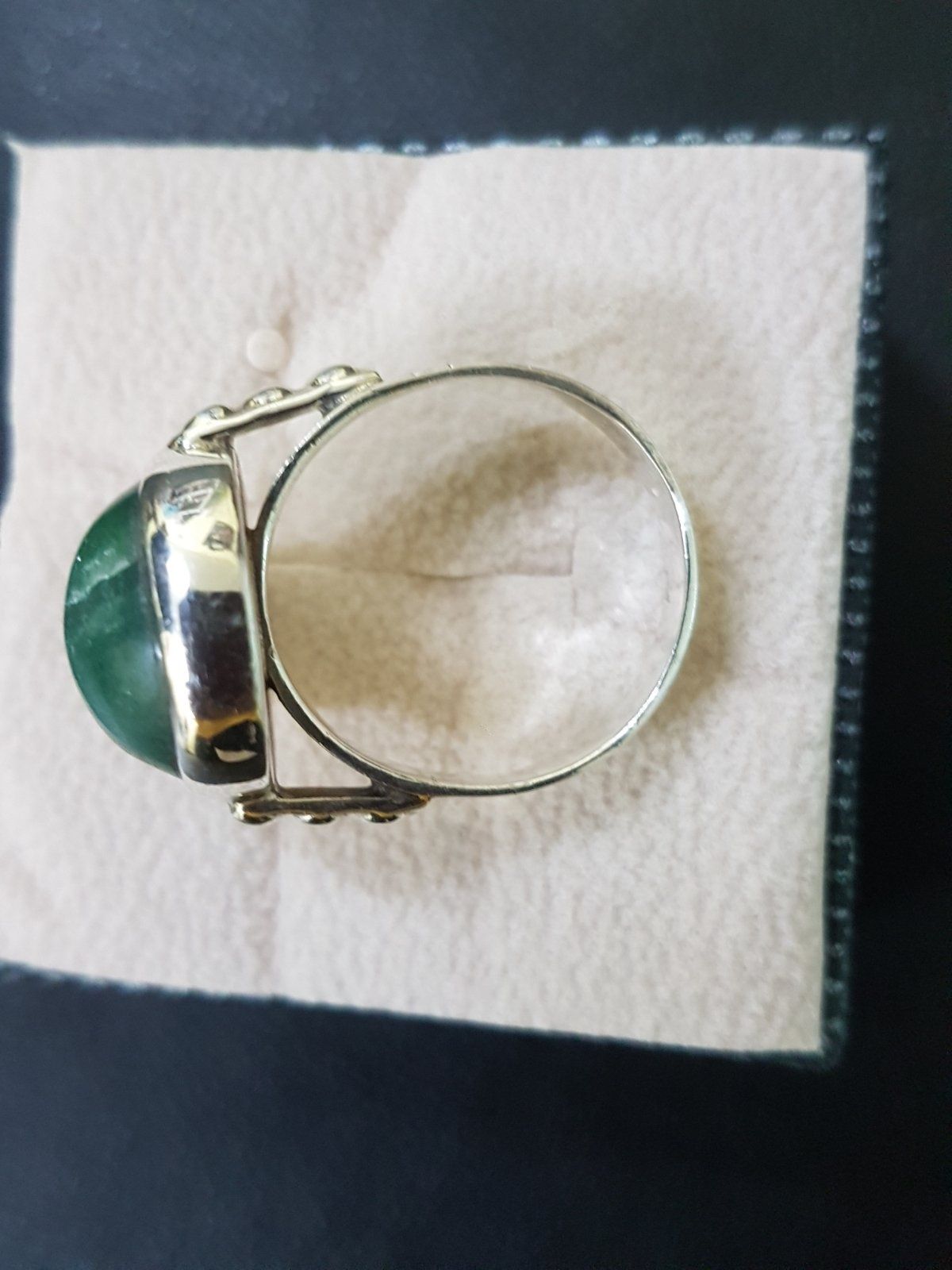 Сребърен пръстен с естествен камък малахит. Ръчно изработен