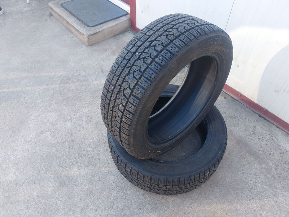 150 lei bucata! Doua anvelope M+S/IARNA 215 55 18 Kumho ! 8 mm