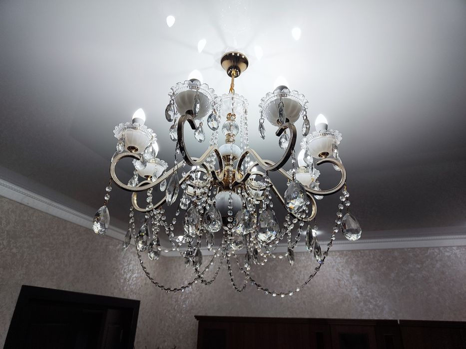 Продаётся люстра. (Сотилади)