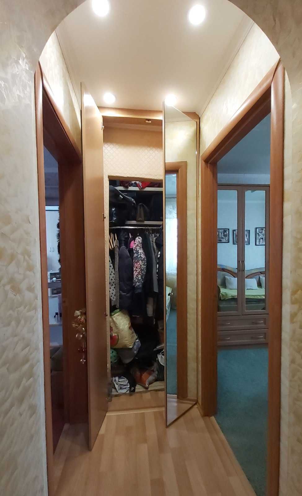 Продам 4-х комн. квартиру улучшенной редкой планировки в мкр. Орбита