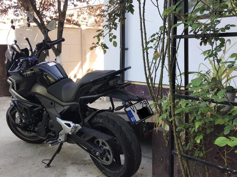 Vânzare motocicletă CFmoto 700MT