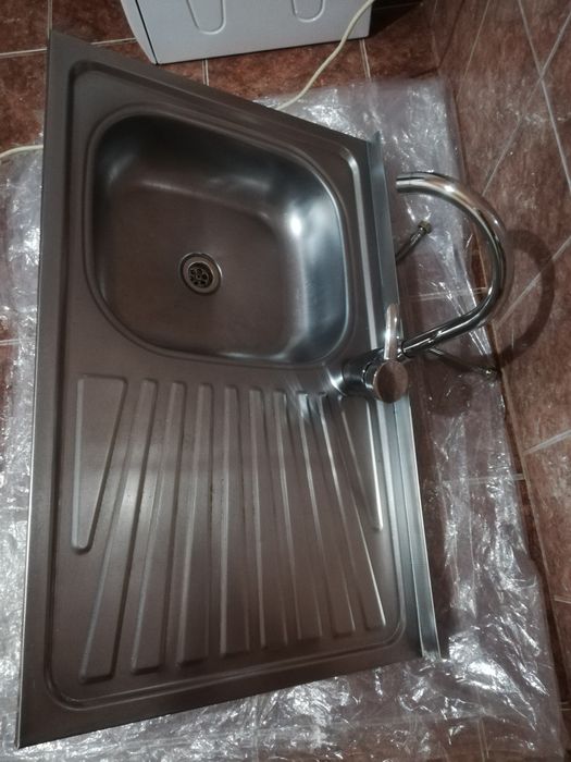 Chiuvetă bucătărie inox, cuvă pe stânga, stare bună