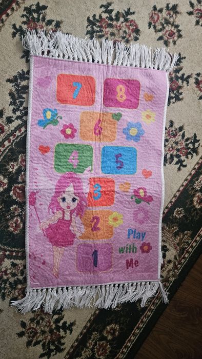 Детский коврик в новом состоянии