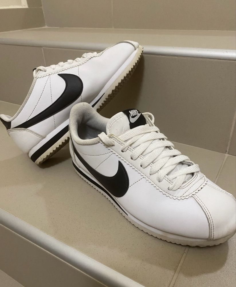 Nike Cortez и Air max 38 номер
