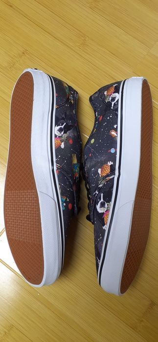 Vans 37 marimea cu buldog francez