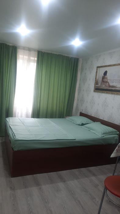 Сдам суточно квартиру наЖ.Д.